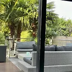 Sonnendeck - Wellness Whirlpool Garden & Grill,125qm Feriehus Meerbusch