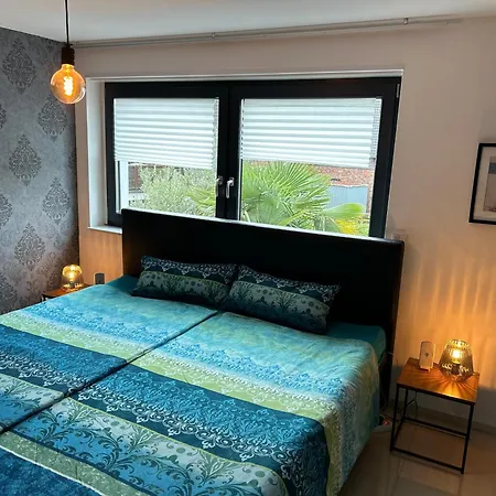 Sonnendeck Exklusives Haus In - Wellness Oase Whirlpool & Grill Prázdninový dům Meerbusch