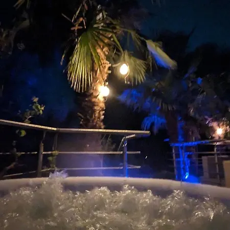 度假居 Sonnendeck - Wellness Whirlpool Garden & Grill,125qm 梅尔布施